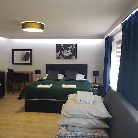 Villa Azalia เวบา ภายนอก รูปภาพ