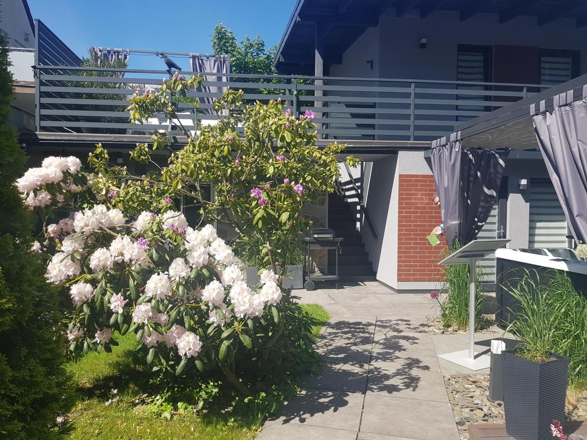 Villa Azalia เวบา ภายนอก รูปภาพ